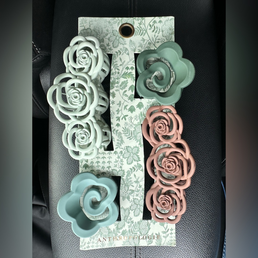 New- Anthropologie Floral Hair Clips